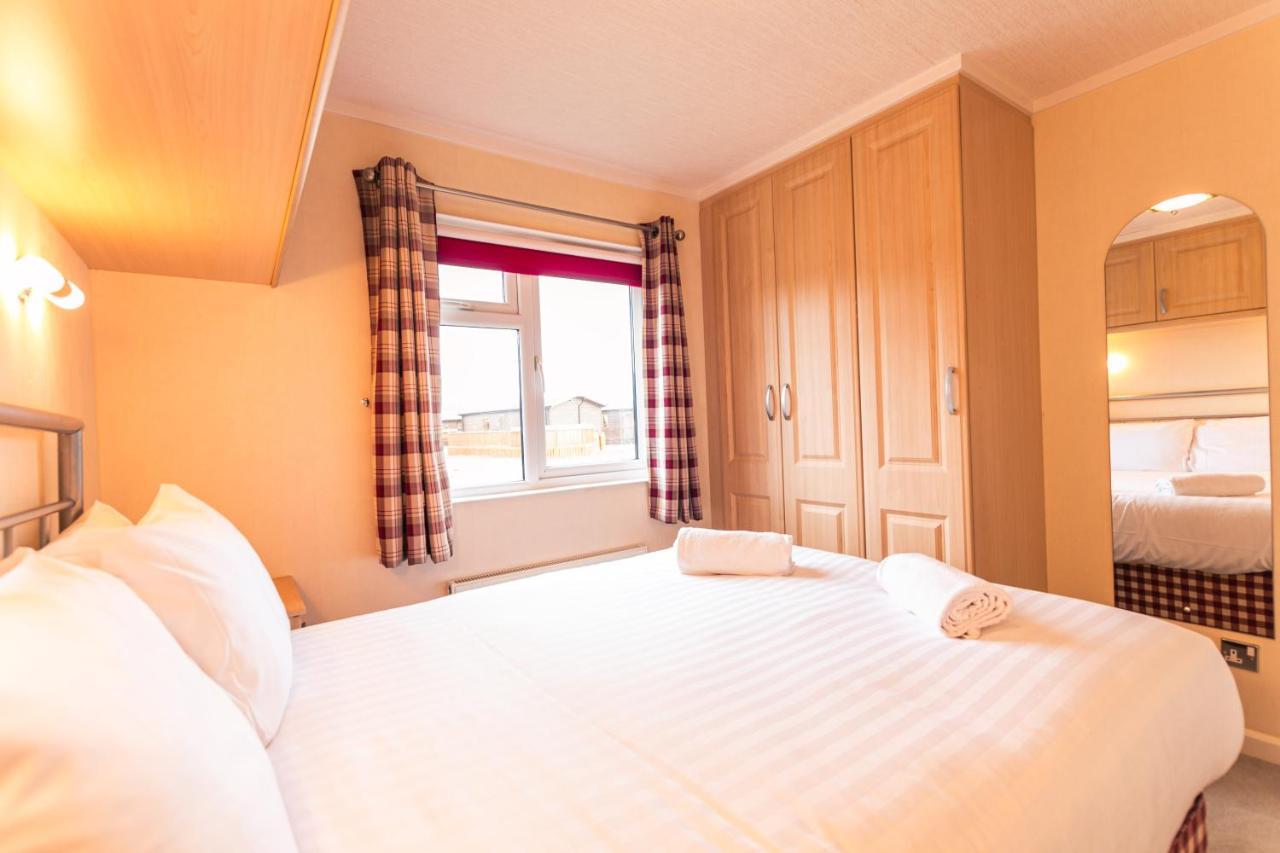 Saffron Lodge With Hot Tub Malton Exterior foto